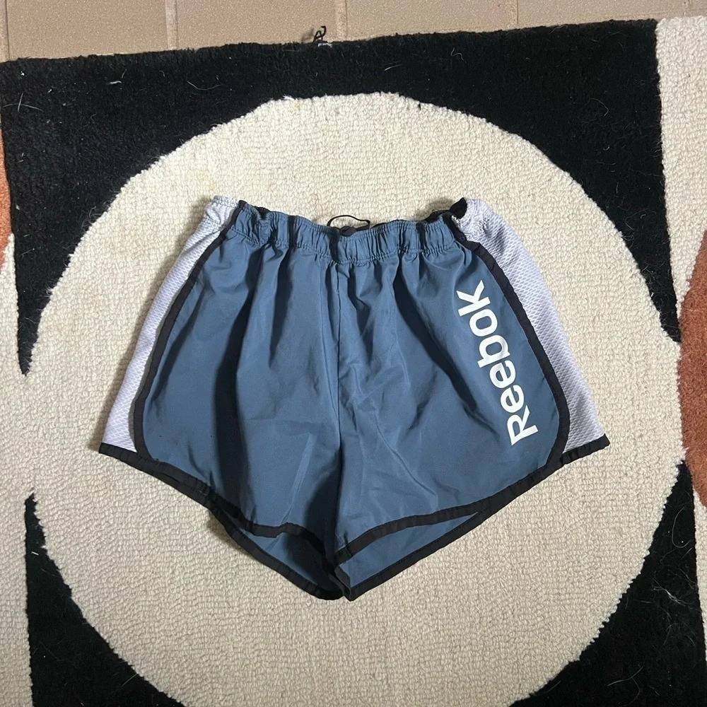 Reebok running short
